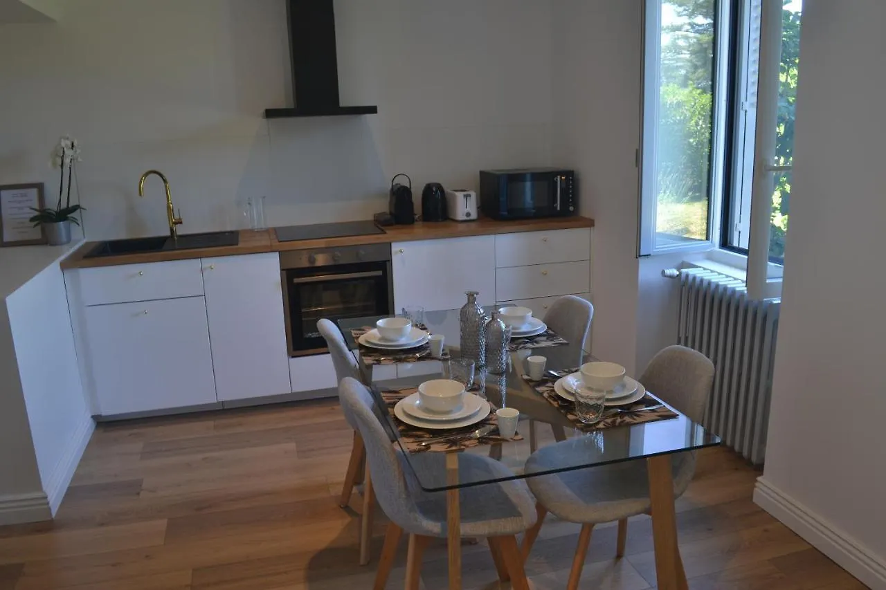 Le Bompard 50 M2 Villa Art Deco Plein Centre Avec Jardin Rodez Apartment